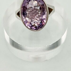Elegant Silver and Purple Gemstone Ring